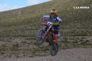 Dylan Mamani una de las grandes promesas del motociclismo orureño