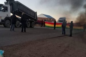 Bloqueos de transportistas en Bolivia
