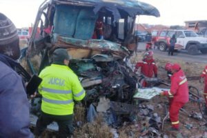 Accidente en carretera El Alto - Copacabana