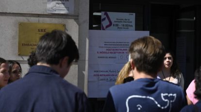Elecciones en México podrían llevar por primera vez a una mujer a la presidencia