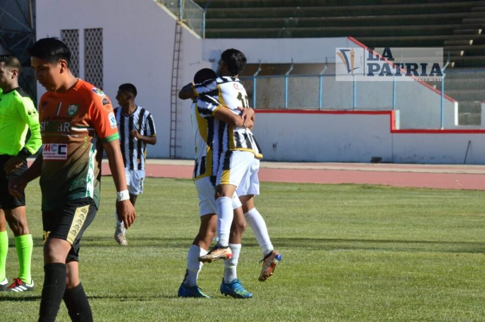 Oruro Royal aspira a ser el segundo clasificado por Oruro a la fase nacional