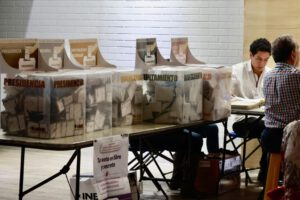 Elecciones generales en México: cierre de centros de votación