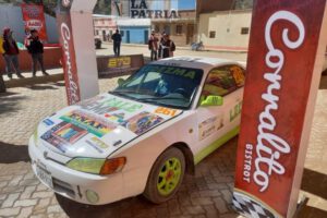 Competencia automovilística en Oruro