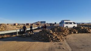 Desbloqueo carretera La Paz - Oruro en Achica Arriba