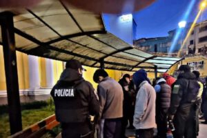 Detienen a 30 personas en La Paz incluyendo falsos policías