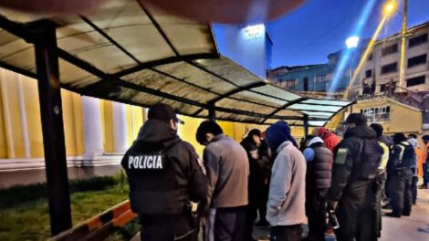 Detienen a 30 personas en La Paz incluyendo falsos policías