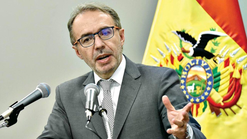 Crisis interna en el Gobierno de Luis Arce tras supuesta renuncia de Jorge Richter