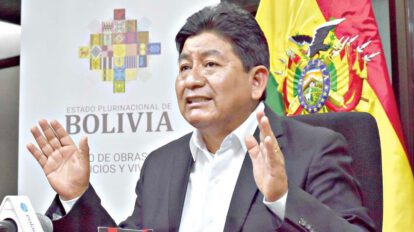 Bloqueos de carreteras en Bolivia por falta de dólares y combustible
