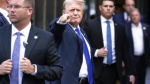 Donald Trump recaudación de casi 300 millones de dólares en donativos