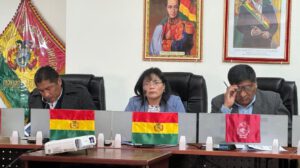 Doble Vía Oruro-Capachos en revisión por el GAMO