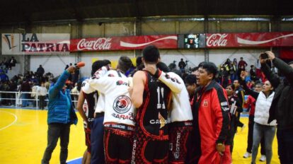 Saracho se aferra a los playoffs tras vencer a Universitario en un emocionante duelo