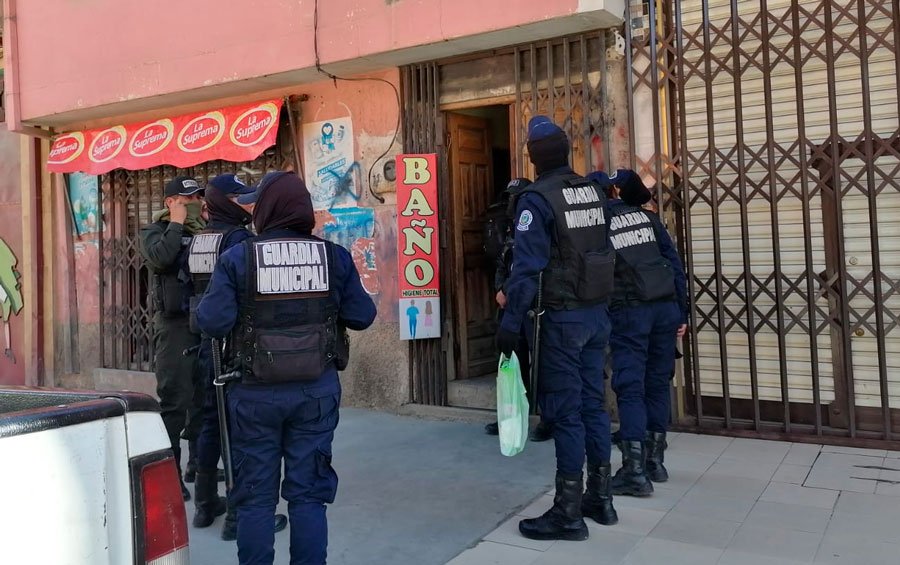 Operativo en El Alto desmantela lenocinios clandestinos