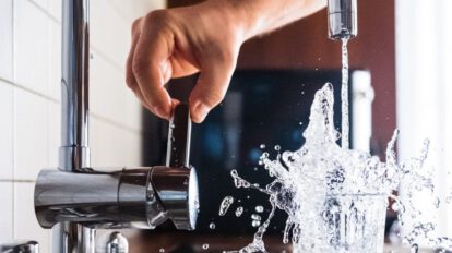 proyecto Yaku para llevar agua potable a más de 100.000 personas en Bolivia