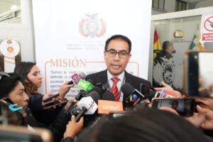 Denuncia Cuéllar Lanchipa por falta de base jurídica