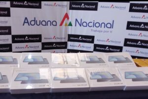 Contrabando de dispositivos electrónicos en Aduana Regional Oruro