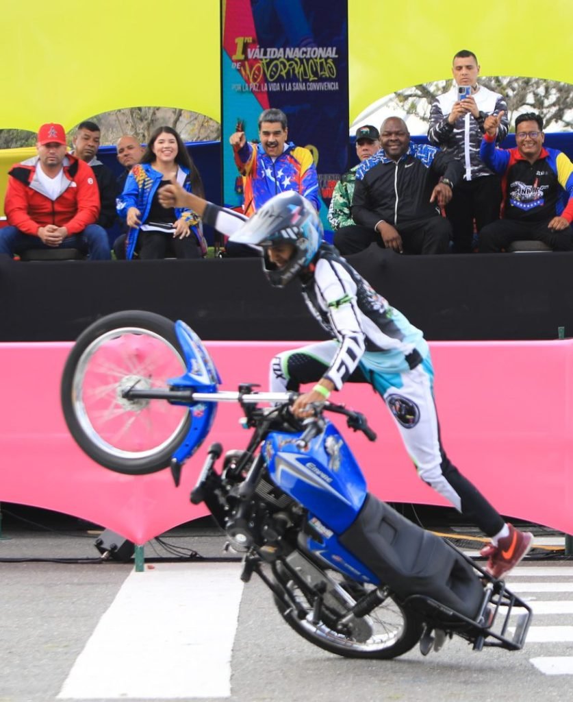 Motopiruetas como deporte nacional en Venezuela