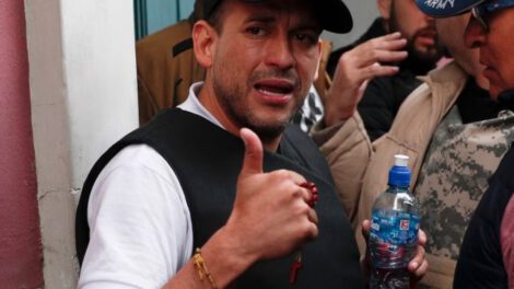 Seguridad para Camacho tras disturbio en Chonchocoro