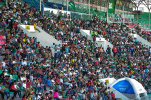 Afición boliviana abraza a la selección en emotiva despedida rumbo a la Copa América