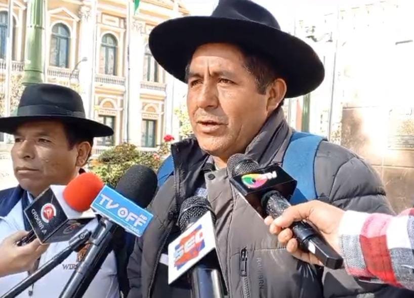 Csutcb critica congreso evista por falta de respeto a bases sociales