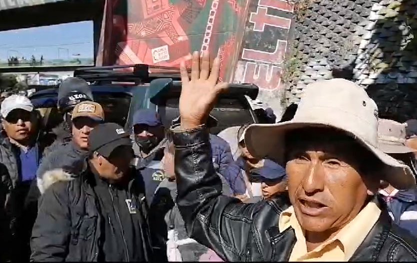 Protestas de camioneros en El Alto por falta de combustible