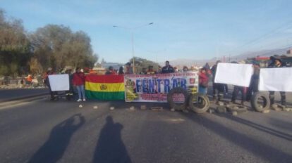 Trabajadores de Aseo en Quillacollo exigen cumplimiento de laudo arbitral