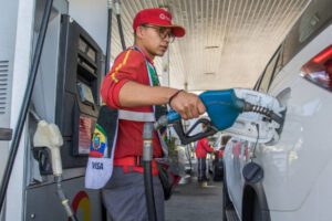 Eliminación de subsidios a gasolinas en Ecuador