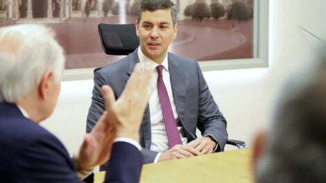 Presidente de Paraguay Santiago Peña llega a Bolivia