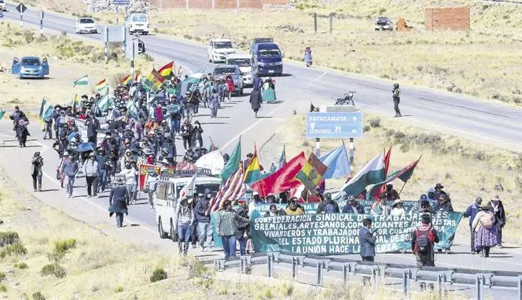 Marcha de gremiales hacia La Paz