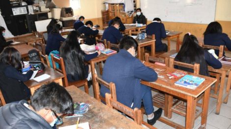 horario invernal en La Paz para precautelar salud de estudiantes