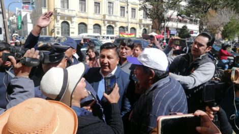 Conflicto por concesión de puesto en Oruro