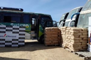 Decomiso de harina de trigo por la Aduana Nacional en Tarija