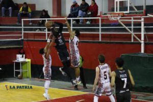 Victoria de Tarija Básquet en el Libobásquet