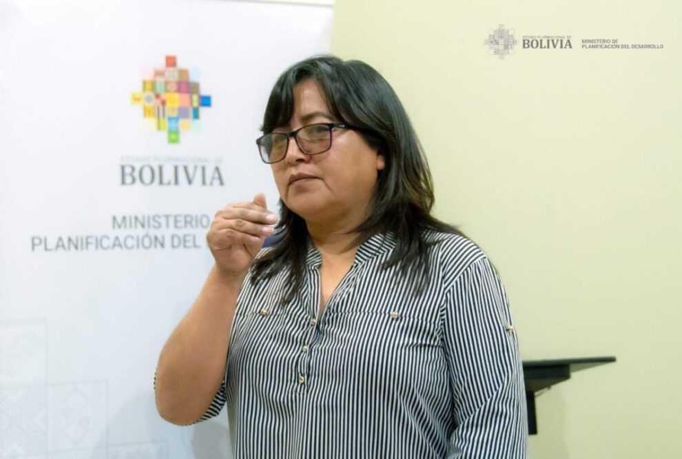 Melodi Bueno asume como directora del Fondo Nacional de Inversión Productiva y Social