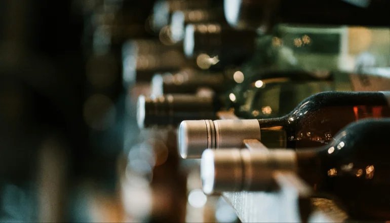 Escasez de dólares en bodegas tarijeñas