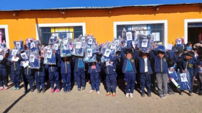 LBV kits de invierno para niños y adolescentes en pobreza
