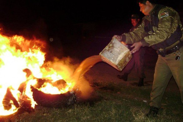 Multas por encender fogatas en Oruro y La Paz