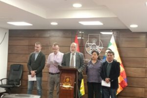Proyecto de ley para proteger pensiones en Bolivia