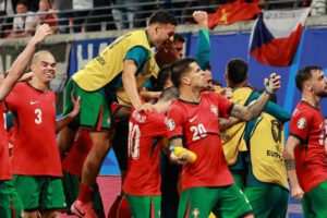 Portugal vence a la República Checa en la Eurocopa