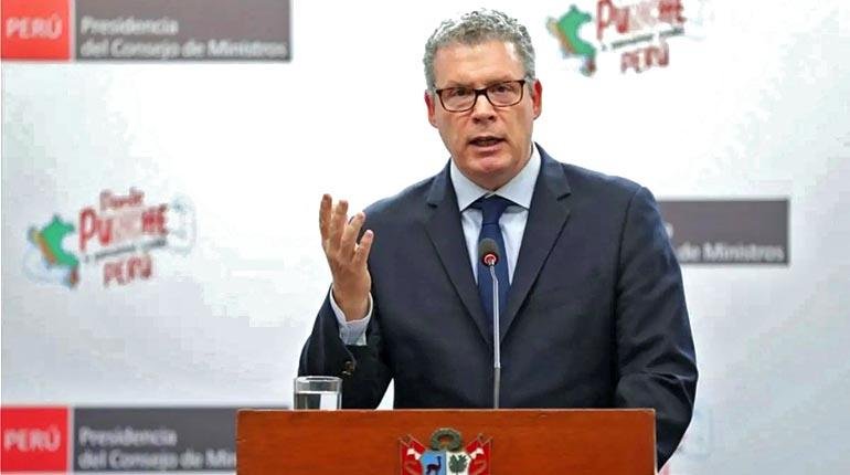 Ministro de Educación Perú, Morgan Quero, justifica violaciones como prácticas culturales