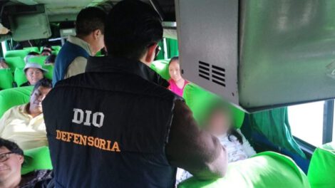 Adolescente dopado en un ómnibus sufre el robo de su celular y 400 bolivianos