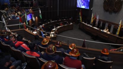 Contratos mineros rechazados en el Senado