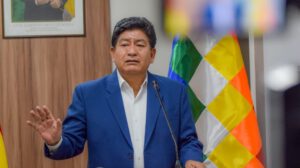 Ministro de Obras Públicas se reunirá con transportistas en Potosí