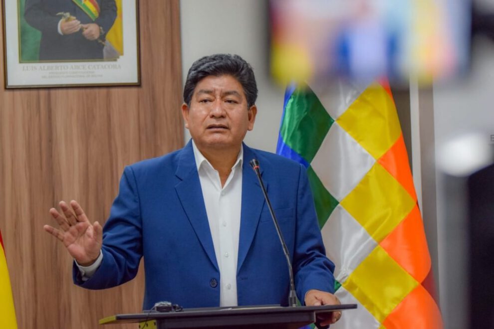 Ministro de Obras Públicas se reunirá con transportistas en Potosí