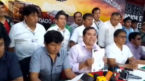 paro y bloqueo indefinido en Bolivia por falta de respuestas del Gobierno