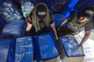 Aprehenden a sujeto con cocaína camuflados entre alimentos