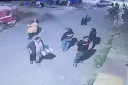 Incendio en tráiler provocado por juego pirotécnico