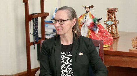 intromisión en asuntos internos por Estados Unidos