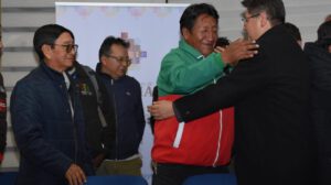 Acuerdo entre Gobierno y transportistas evita bloqueos y cierre de fronteras