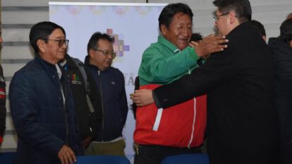 Acuerdo entre Gobierno y transportistas evita bloqueos y cierre de fronteras