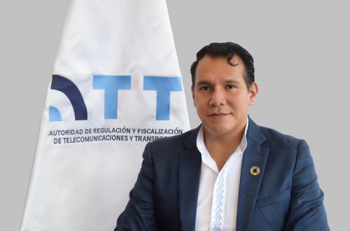 Ecojet multa ATT por falta de compensación a pasajeros